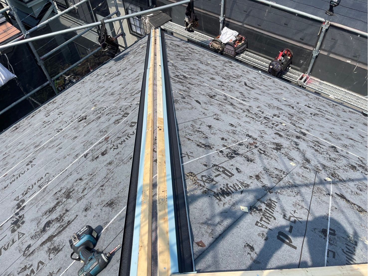 川崎市多摩区　O様邸　外壁塗装工事・屋根カバー工事～ライトブルー系～