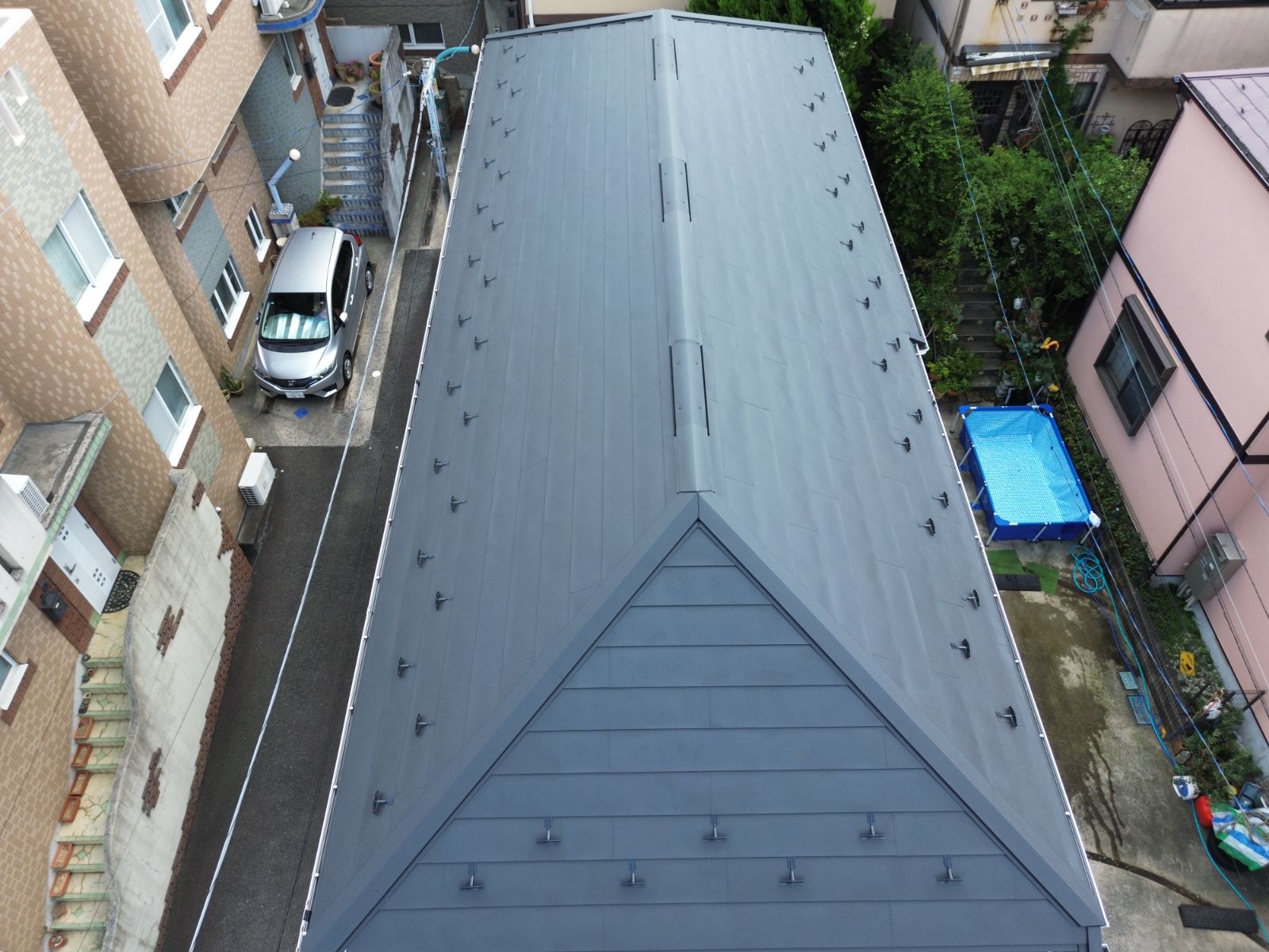 川崎市宮前区　I様邸　外壁塗装工事・屋根カバー工事～グレー系～