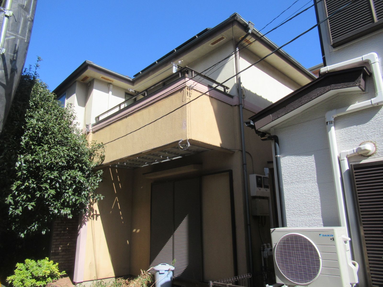 川崎市高津区　S様邸　外壁・屋根塗装工事～ホワイト・クリーム系～