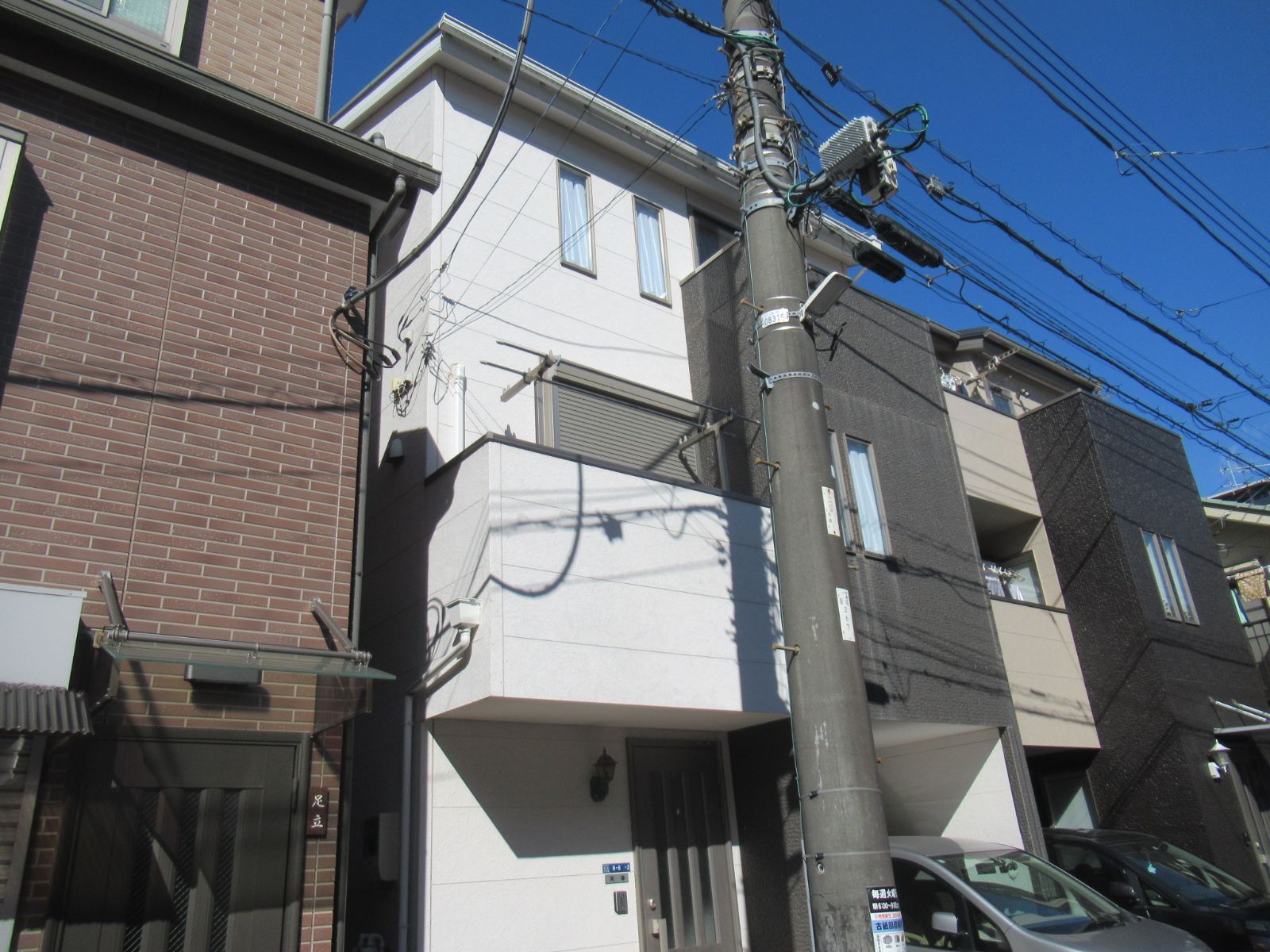 川崎市中原区　K様邸　外壁塗装・屋根葺き替え工事～ホワイト・グレー系～