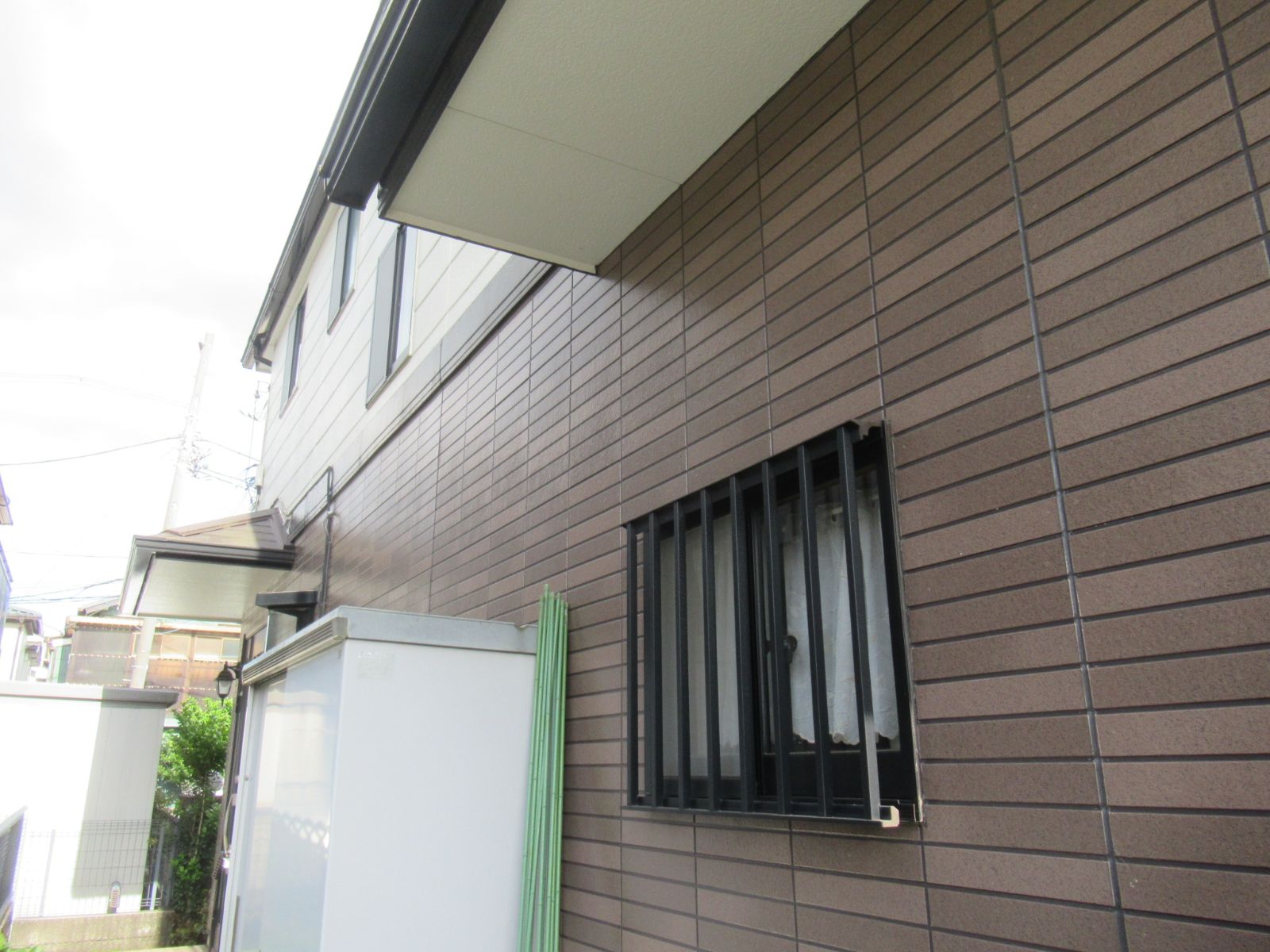 川崎市宮前区　M様邸　外壁・屋根塗装工事～ホワイト・ライトグリーン系～