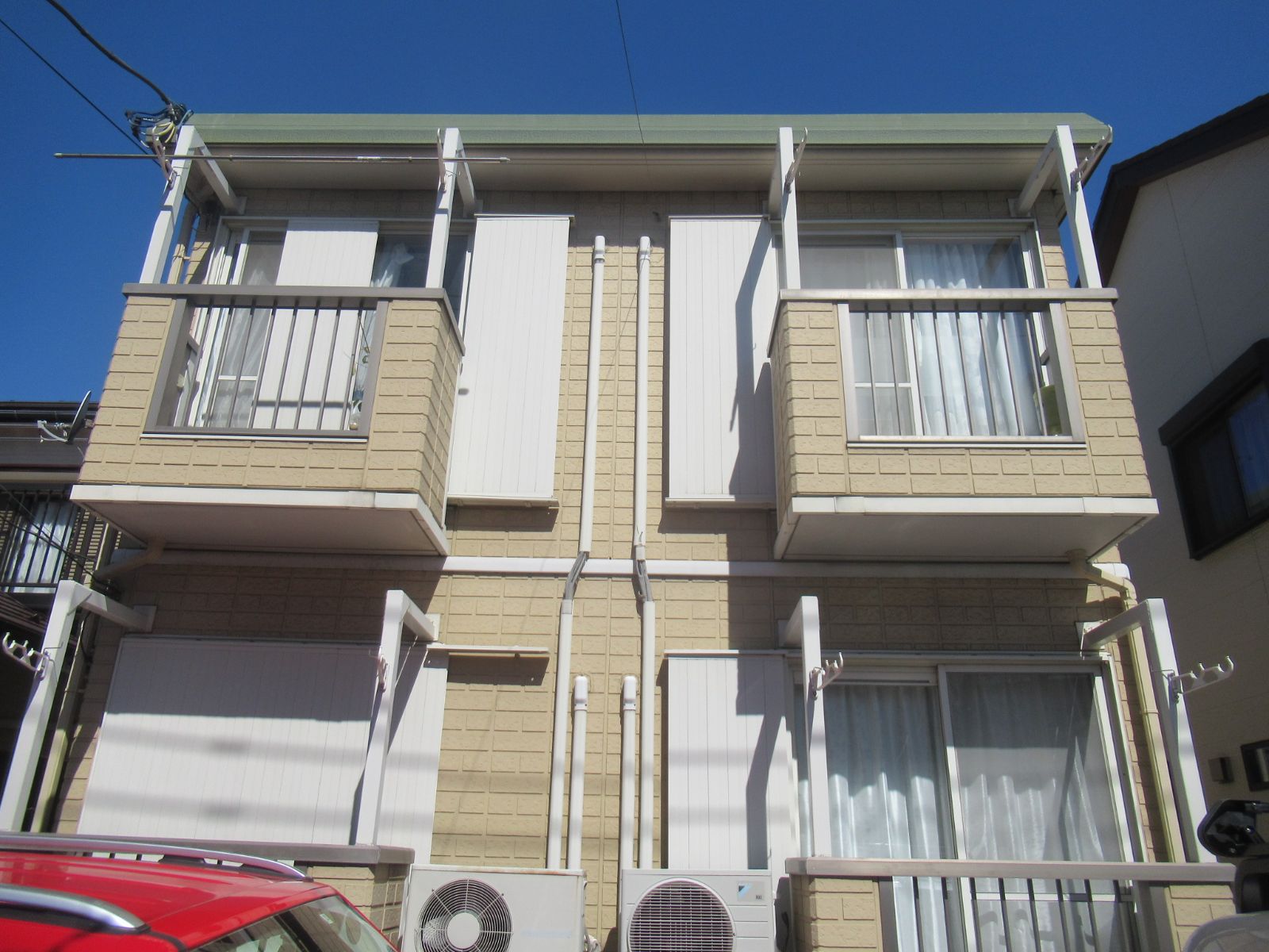 横浜市港北区　Sアパート様　外壁・屋根塗装工事～アイボリー系～