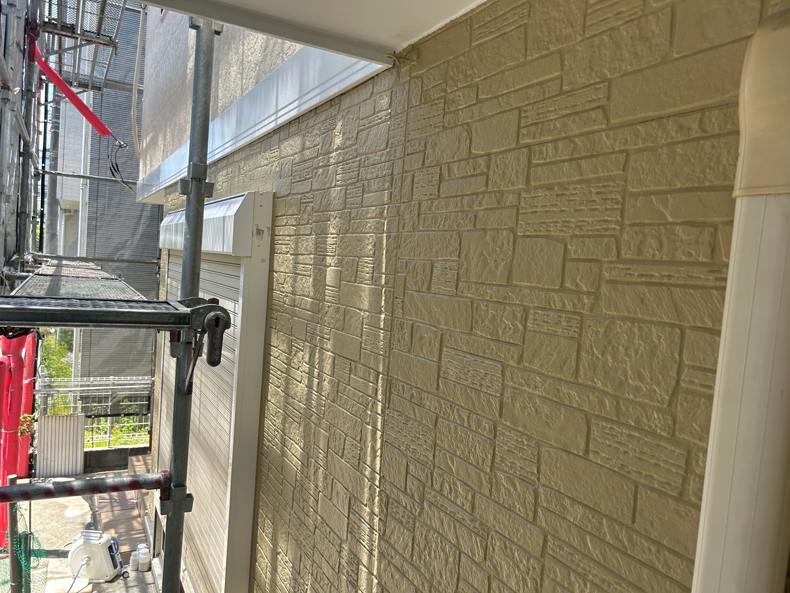 川崎市高津区　K様邸　外壁塗装工事・屋根カバー工事～クリーム系～