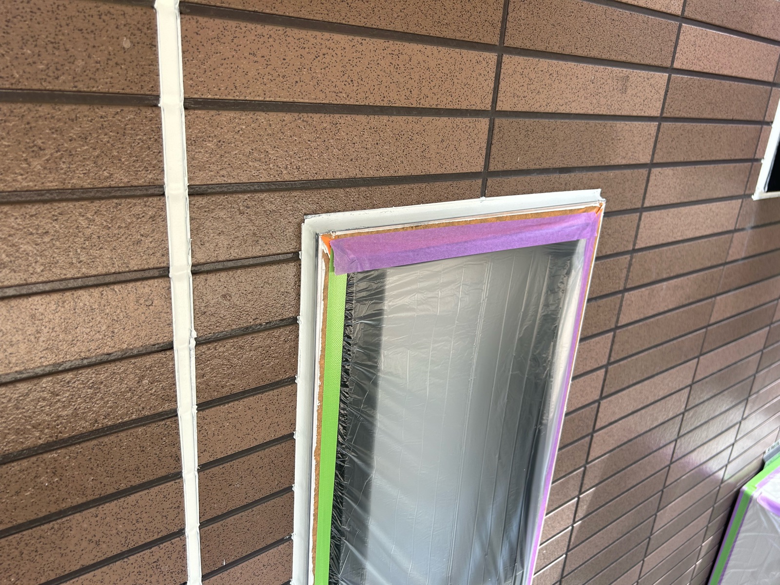 川崎市宮前区　M様邸　外壁・屋根塗装工事～ホワイト・ライトグリーン系～