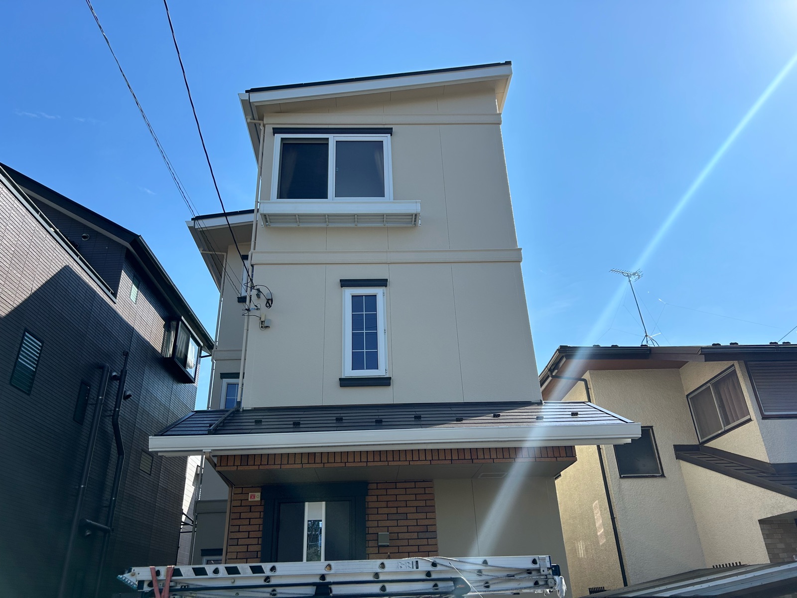 川崎市宮前区　S様邸　外壁塗装工事～アイボリー系～