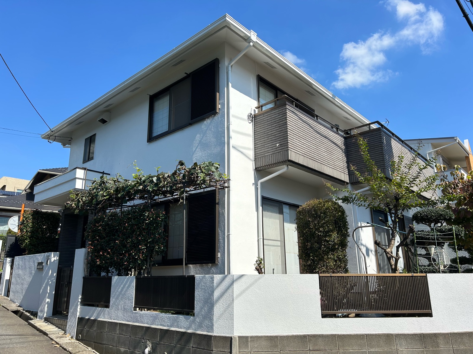 川崎市宮前区　N様邸　外壁・屋根塗装工事～ホワイト系～