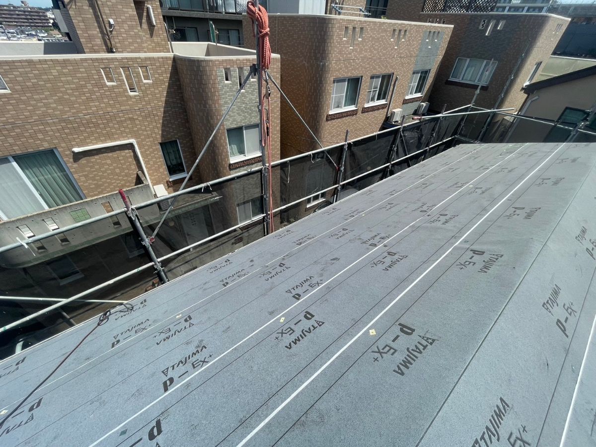 川崎市宮前区　I様邸　外壁塗装工事・屋根カバー工事～グレー系～