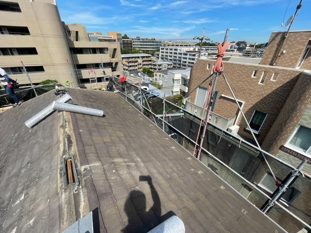 川崎市宮前区　I様邸　外壁塗装工事・屋根カバー工事～グレー系～