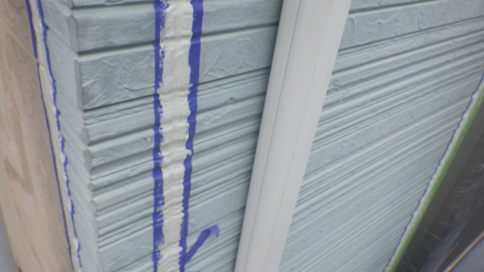 川崎市宮前区　T様邸　外壁塗装工事・屋根カバー工事～クリーム・ブルー系～