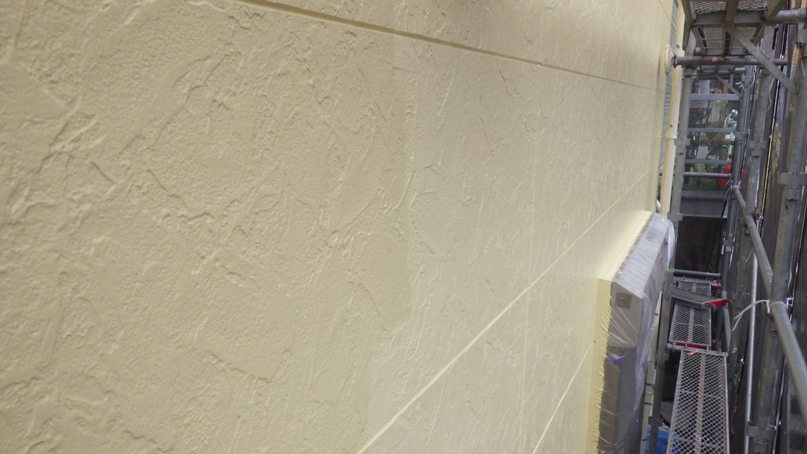 川崎市宮前区　T様邸　外壁塗装工事・屋根カバー工事～クリーム・ブルー系～