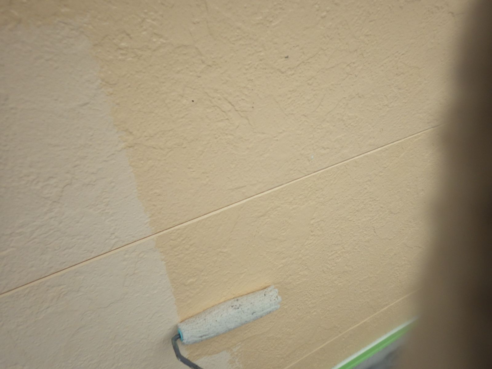 横浜市青葉区　N様邸外壁塗装工事・屋根カバー工事～ホワイト・ブラウン系～