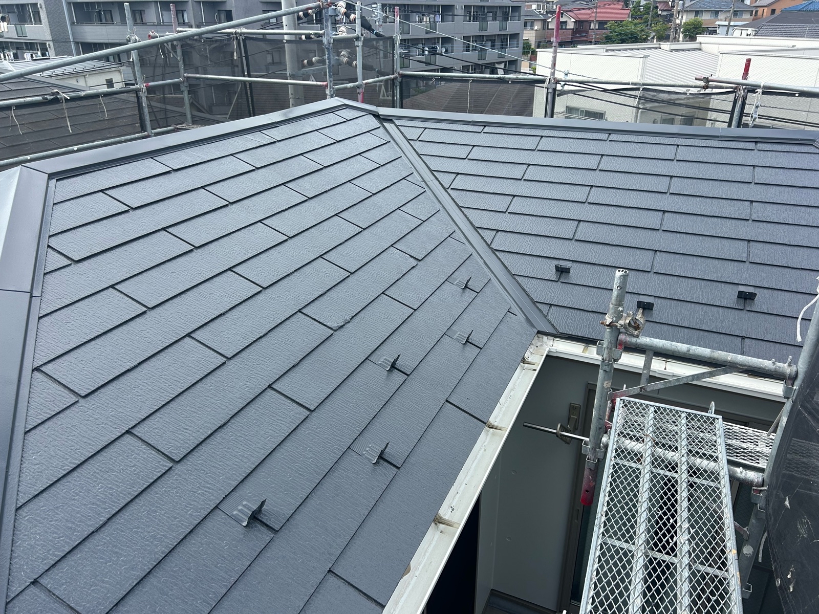 川崎市麻生区 O様邸 外壁・屋根塗装工事~グレー・ブラック系~