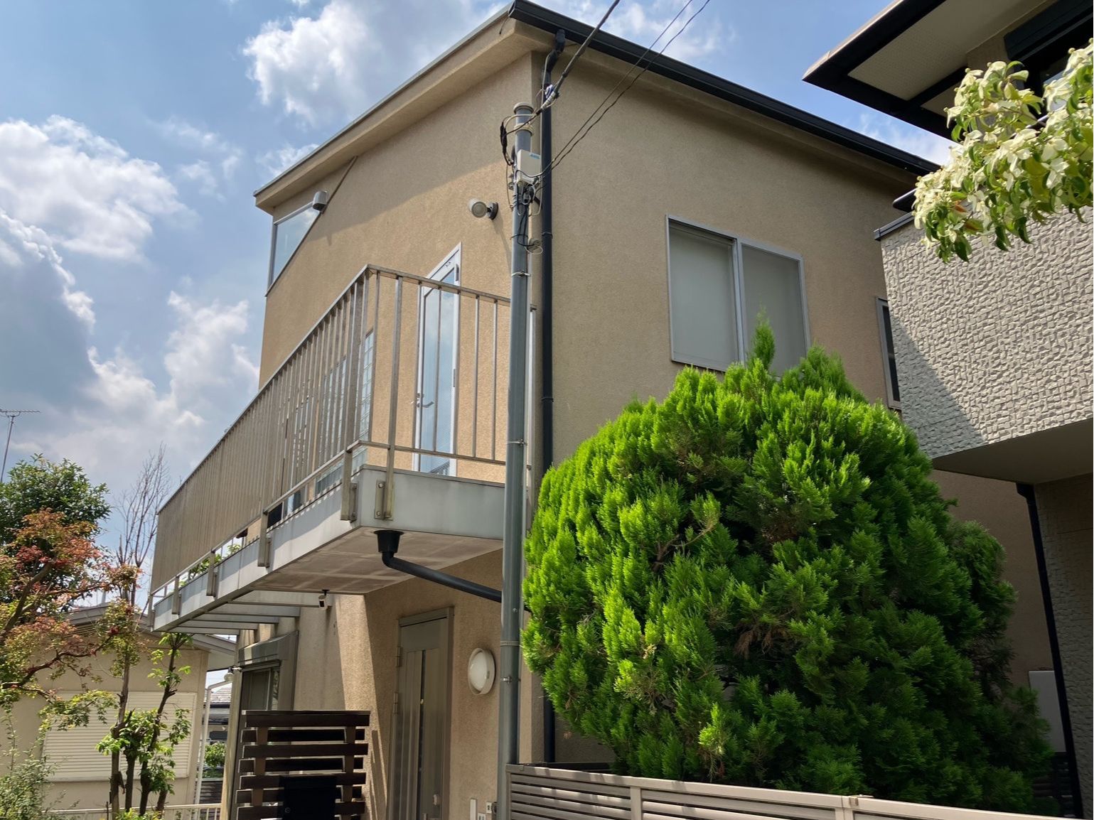 横浜市青葉区　S様邸　外壁・屋根塗装工事～グレージュ系～