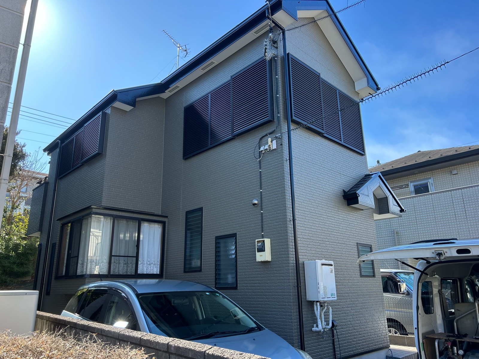 横浜市旭区　O様邸　外壁・屋根塗装工事～グレー系～