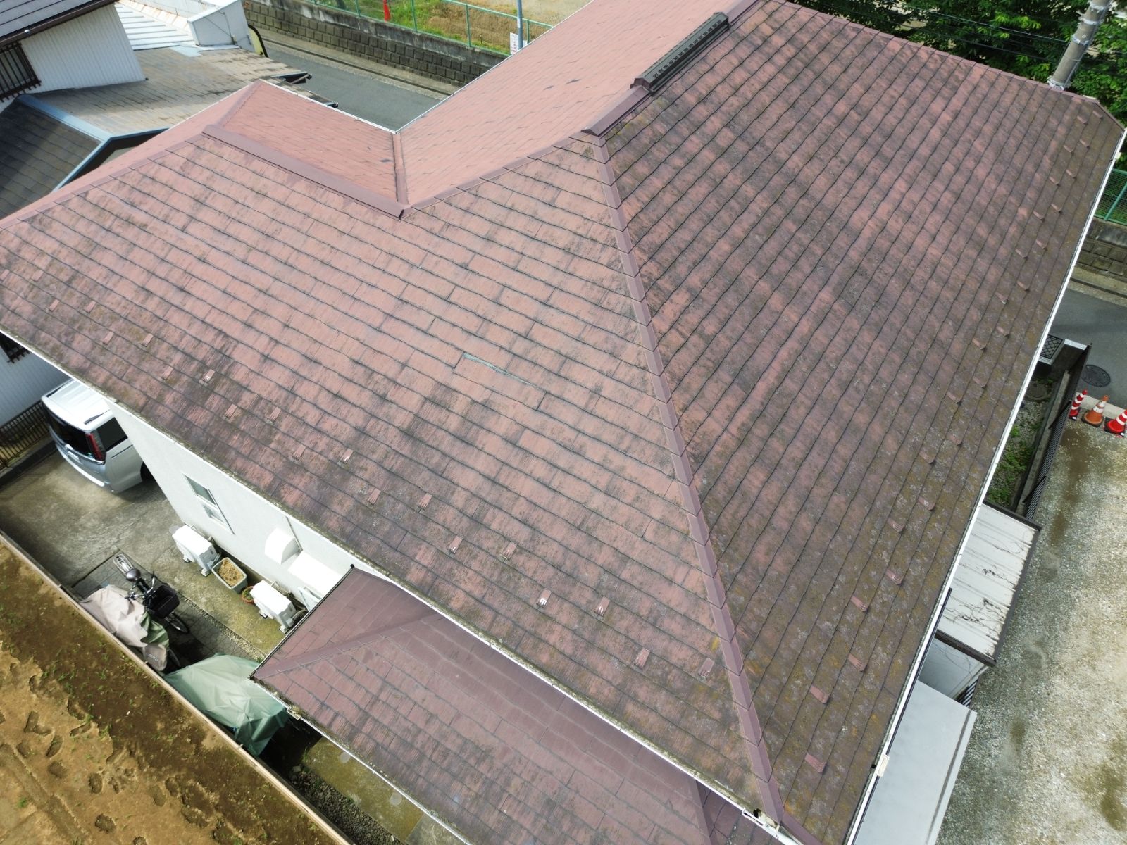 横浜市港北区　S様邸　屋根塗装工事～ダークグレー系～