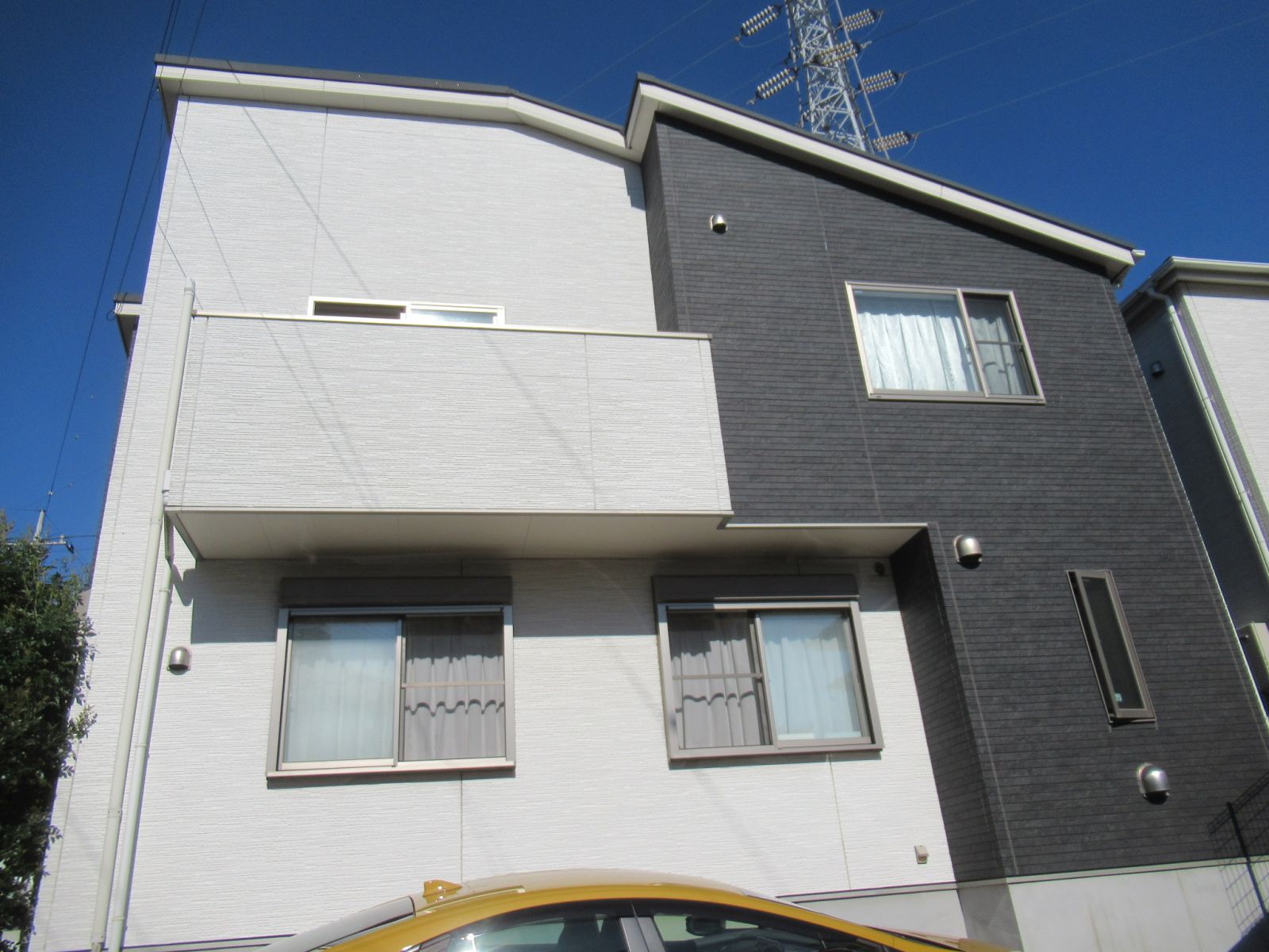 川崎市宮前区　S様邸　外壁・屋根塗装工事～ホワイト・ブラック系～