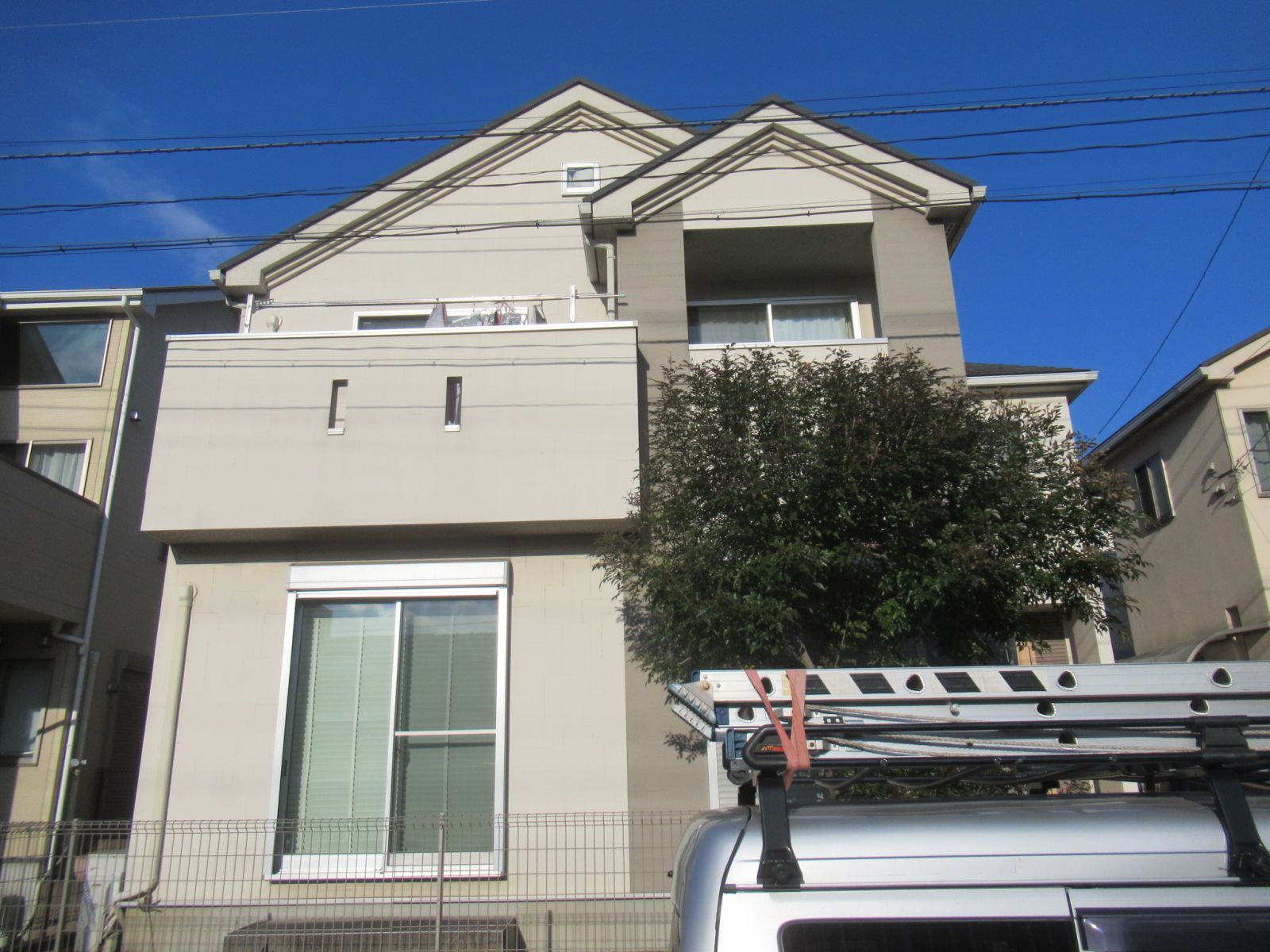 川崎市麻生区　S様邸　外壁・屋根塗装工事～ホワイト系～