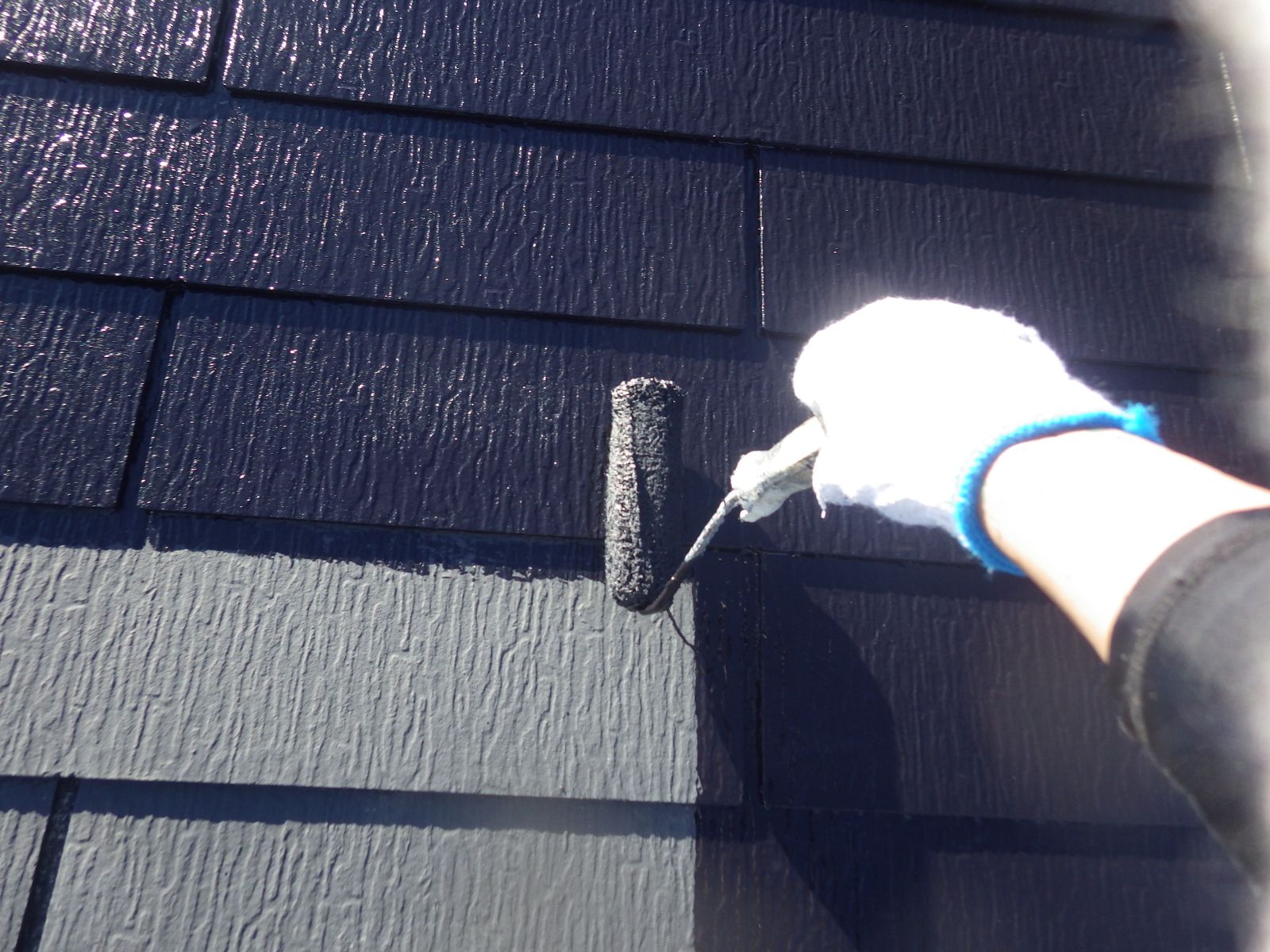 東京都稲城市　N様邸　外壁・屋根塗装工事～ホワイト・ダークブラウン系～