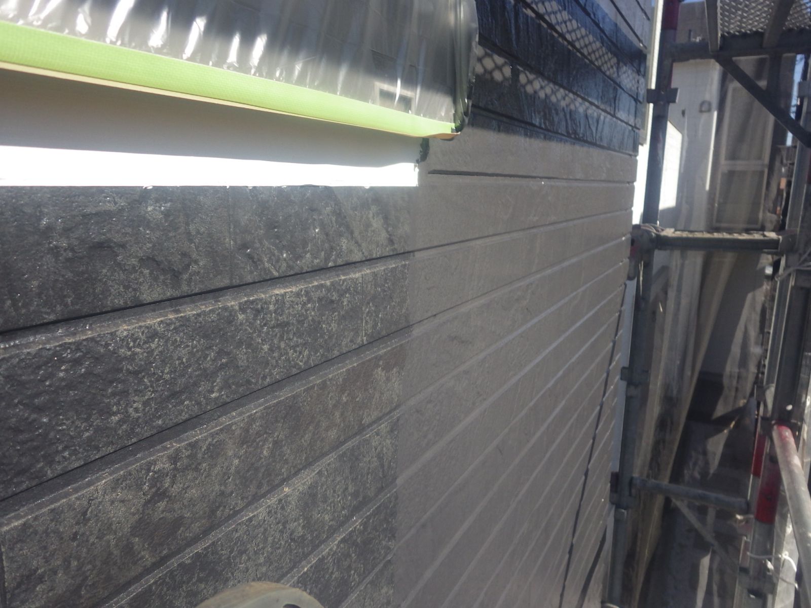 川崎市宮前区　S様邸　外壁・屋根塗装工事～ホワイト・ブラック系～