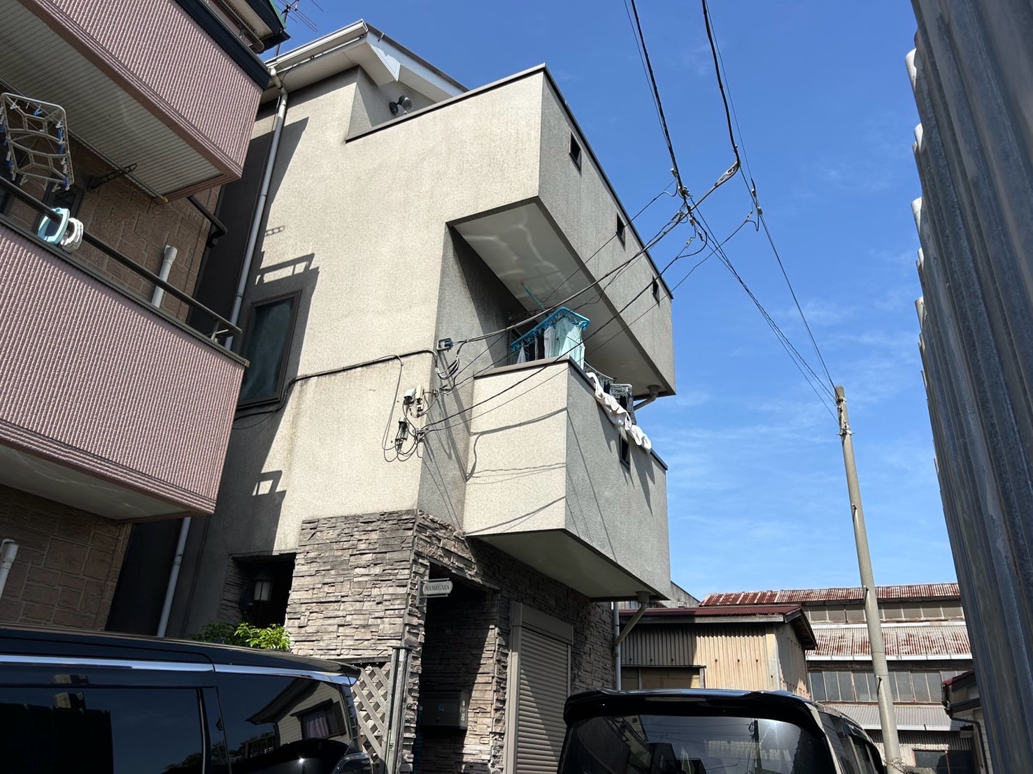 川崎市川崎区 N様邸 屋根塗装工事・外壁カバー工事~チャコール×ホワイト系~