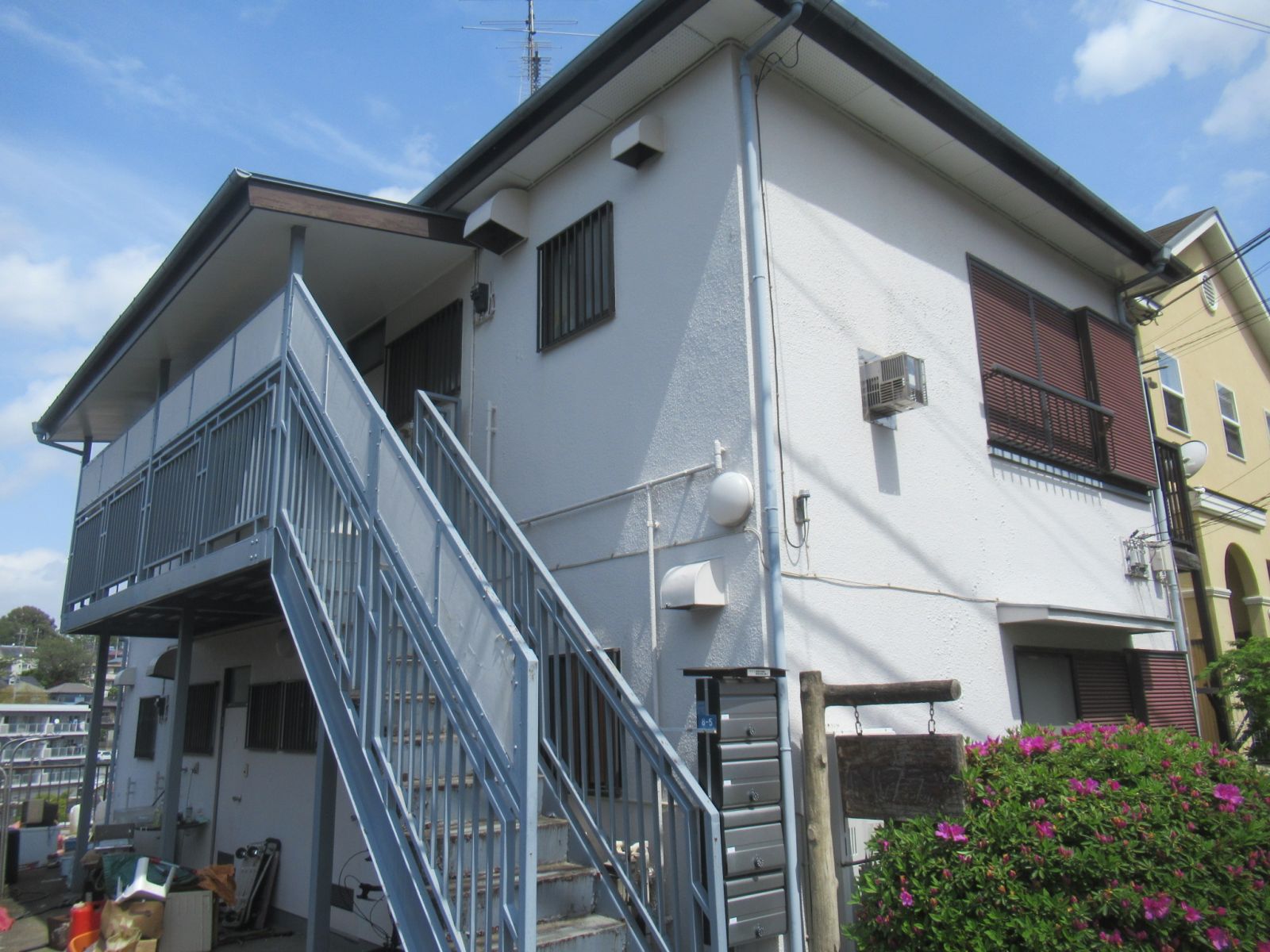 川崎市多摩区 Lアパート外壁・屋根塗装工事~グレイ系~