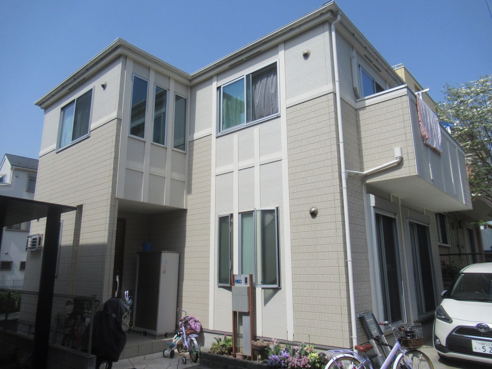 川崎市宮前区 W様邸 外壁・屋根塗装工事~ストーン×ホワイト系~