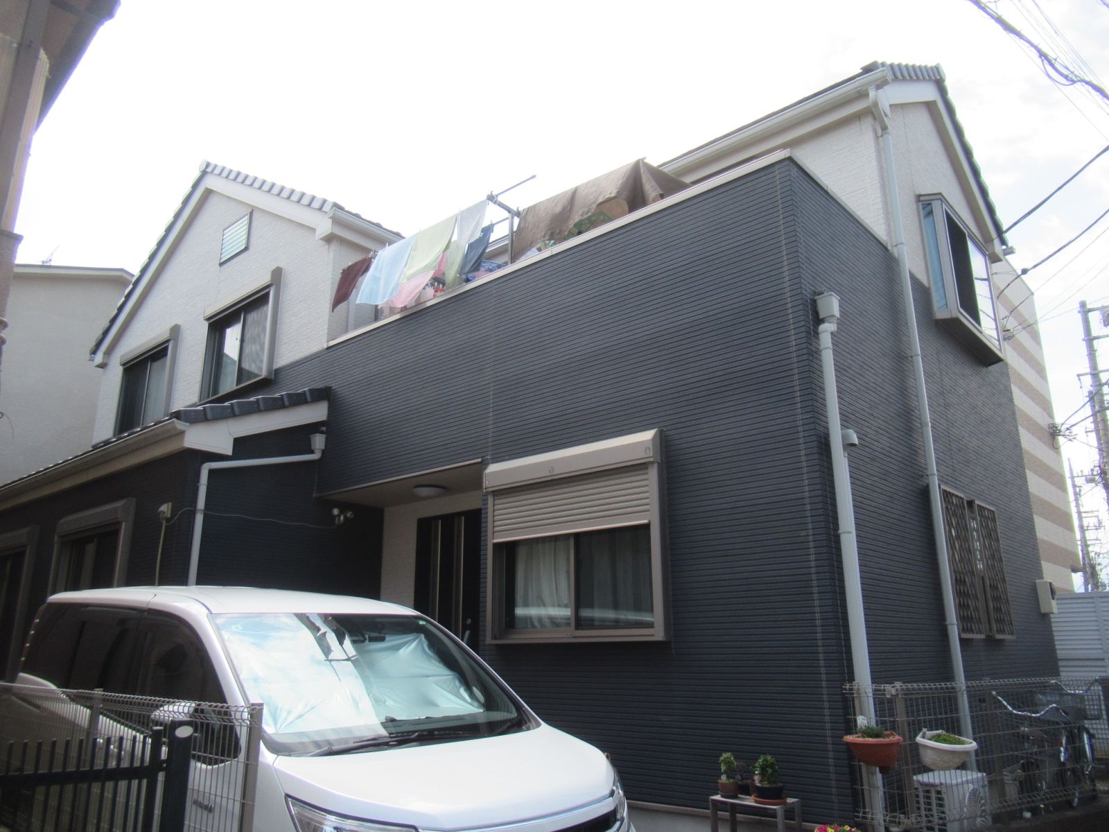 川崎市高津区 O様邸 外壁塗装工事~チャコール×ホワイト系