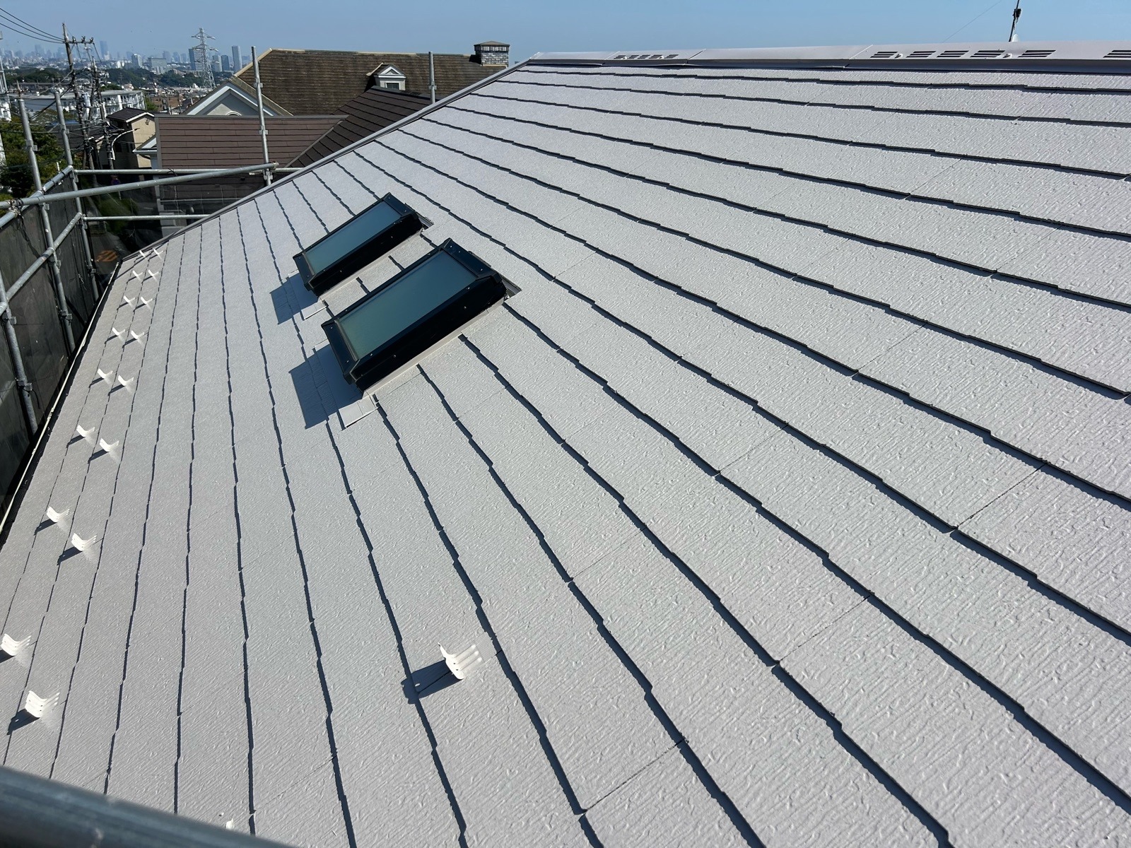 川崎市宮前区 M様邸 外壁・屋根塗装工事/ホワイトクリーム×モカでイメージチェンジ